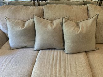 Set If 3 Throw decorative Pillows 