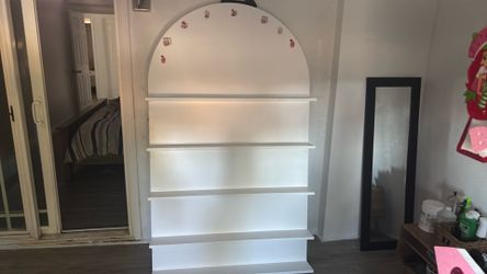 6 foot Wooden Arch  backdrop for Sale