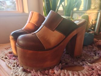 Steve Madden Platform Clogs