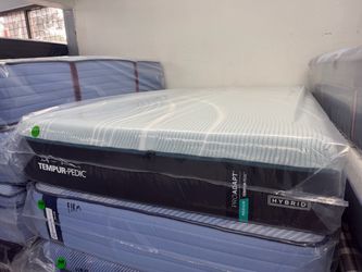 FULL SIZE TEMPURPEDIC PROADAPT (SOFT) MATTRESS & BOX SPRING BED SET