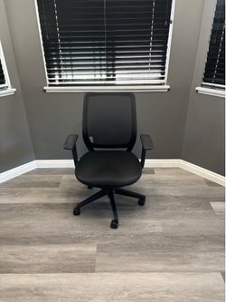 Computer Black Rolling Chair