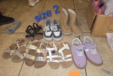Girl shoes size 2 kid