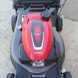 HONDA HRN216 MOWER