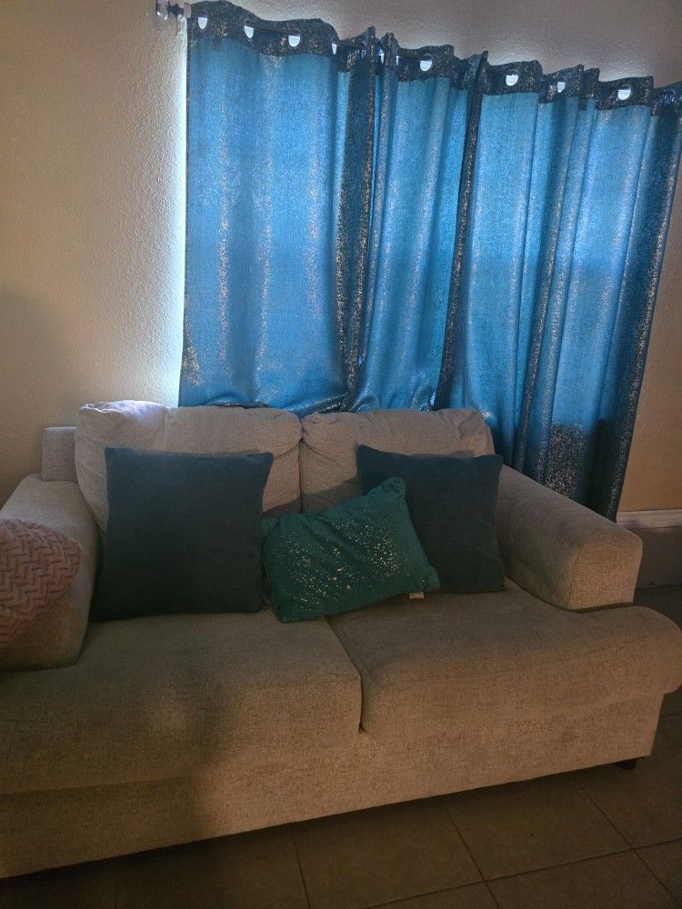 Sofa Set