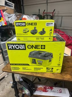 Ryobi cordless shop vacuum w/2 batteries and charger