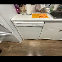 Whirlpool Dishwasher