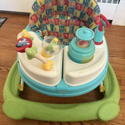 Disney Baby Winnie the Pooh Music & Lights Walk er Bee's Knees