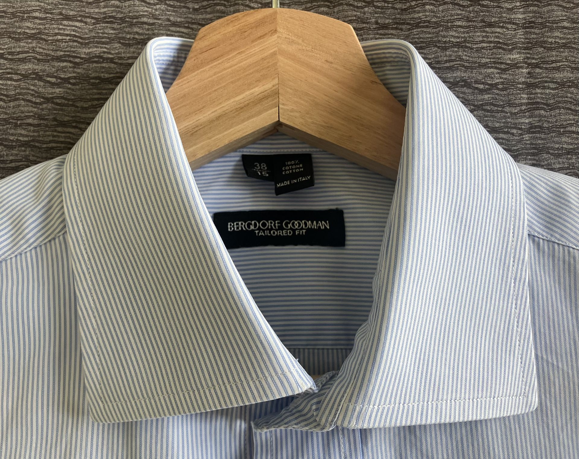 Bergdorf Goodman Blue/White Cotton Striped Dress Shirt - Men’s Size 15 / 38 