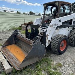 2004Bobcat S220 Skid Steer 