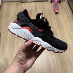 Nike Bred Huaraches 