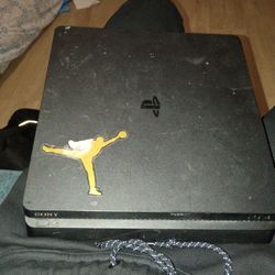 Ps4 With Games