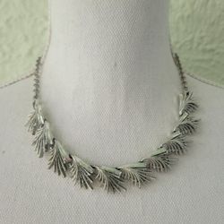 Vintage 1950s Coro Necklace Choker Silver Tone Palm Frond Design 19"