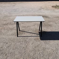Desk $30