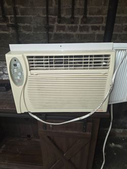 Sunbeam Window Air Conditioner Unit