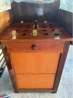 “Peruvian Sapo Game – Traditional Wooden Toss Game