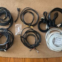 22 PIECE SET MISC CABLE TELEVISION CORDS & CONNECTORS, MULTIPLE LENGTHS