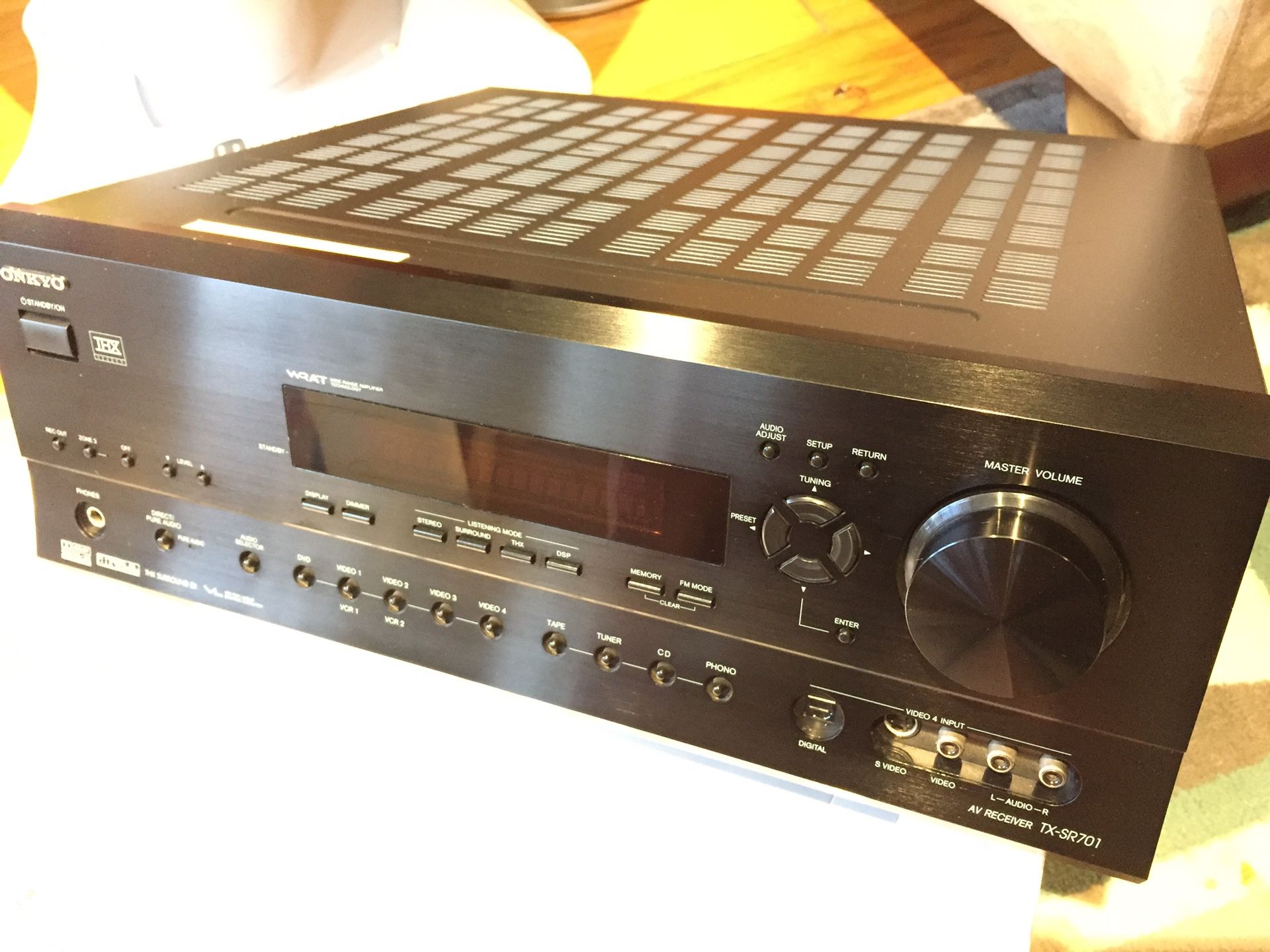 Onkyo TX-SR701 6.1 receiver working excellent