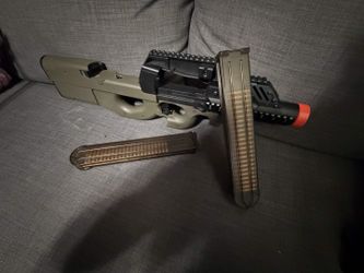 Airsoft P90 – Brand New / Never Used