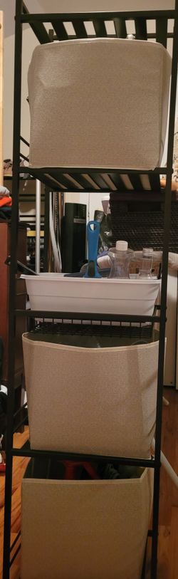 Long storage shelf