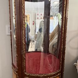 French curio Cabinet