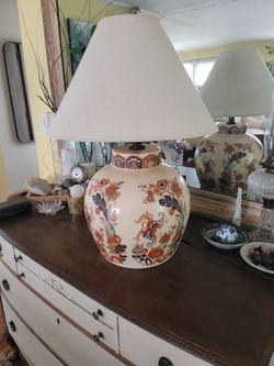 Vintage Chinoiserie Lamp