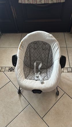 Mecedora para bebé