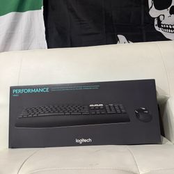 Logitech Performance Keyboard + Mouse