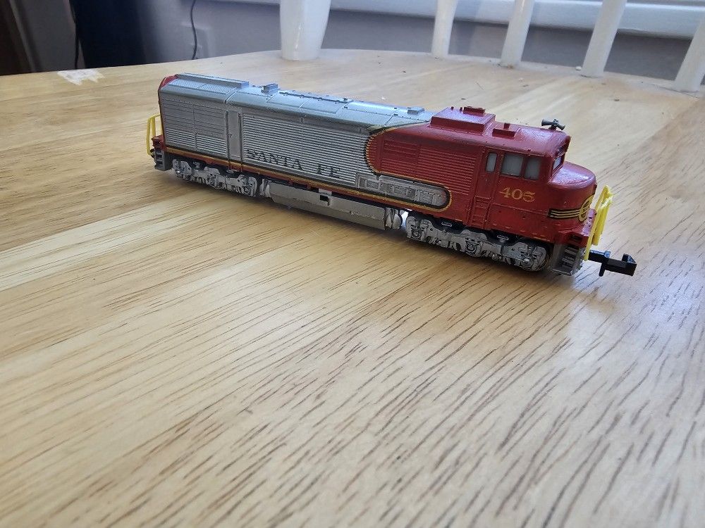 N Scale Locomotive
