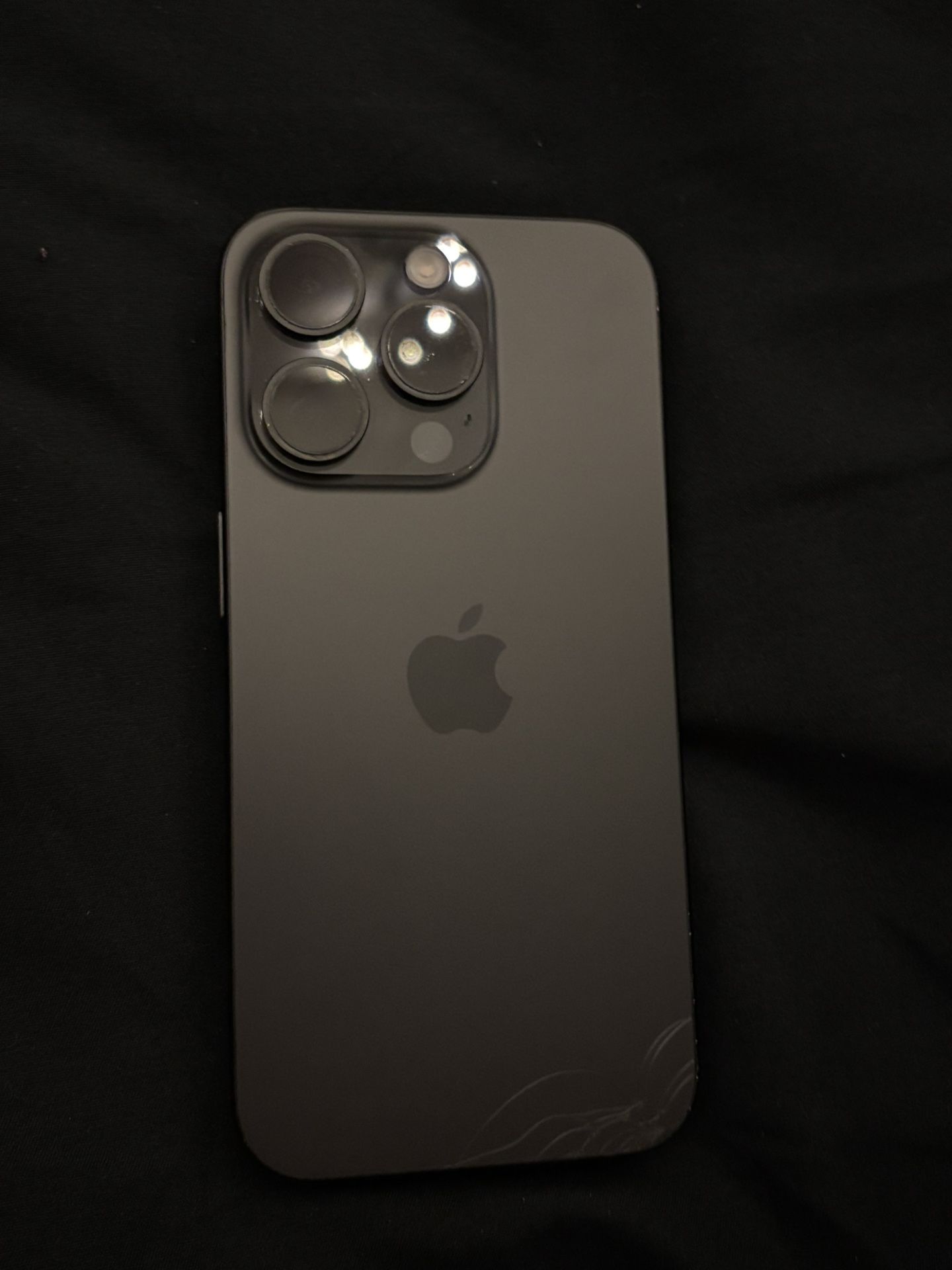 Locked Iphone 15 Pro