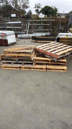 FREE PALLETS