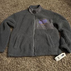 Woman’s Boise State Broncos Sherpa Sweater Size Medium 