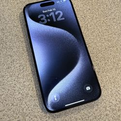 iPhone 15 PRO // Unlocked // Perfect Condition