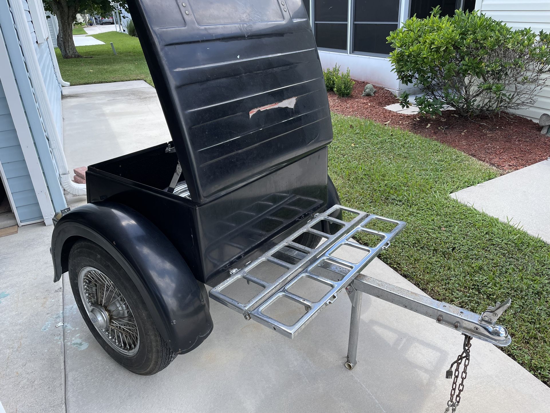HARLEY MOTORCYCLE TRAILER- CUSTOM MADE