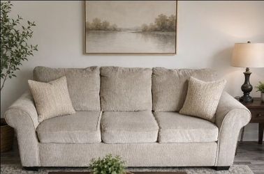 Comfortable couch 200 obo