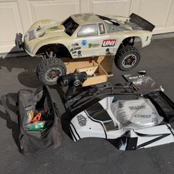 Rare Hpi Baja 5t Gas Powered RC Car Truck 1/5 Scale - Complete With Extras 