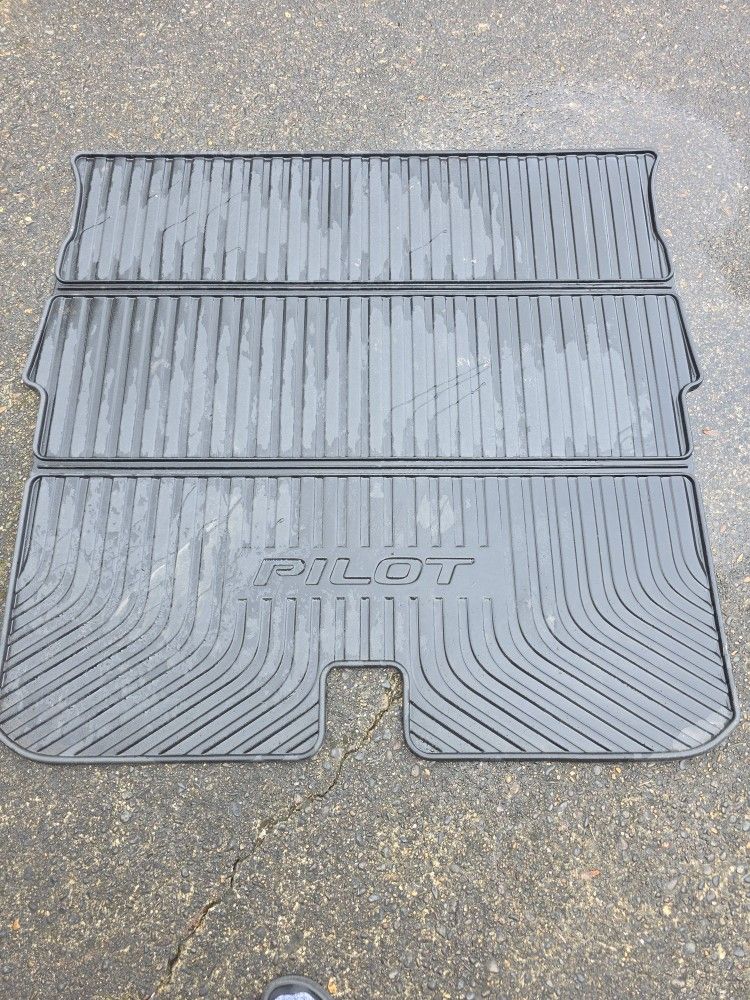 2016 - 2021 Honda Pilot Folding Cargo Tray