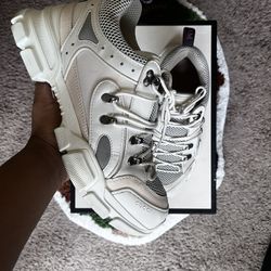 Gucci Flashtrek Sneakers