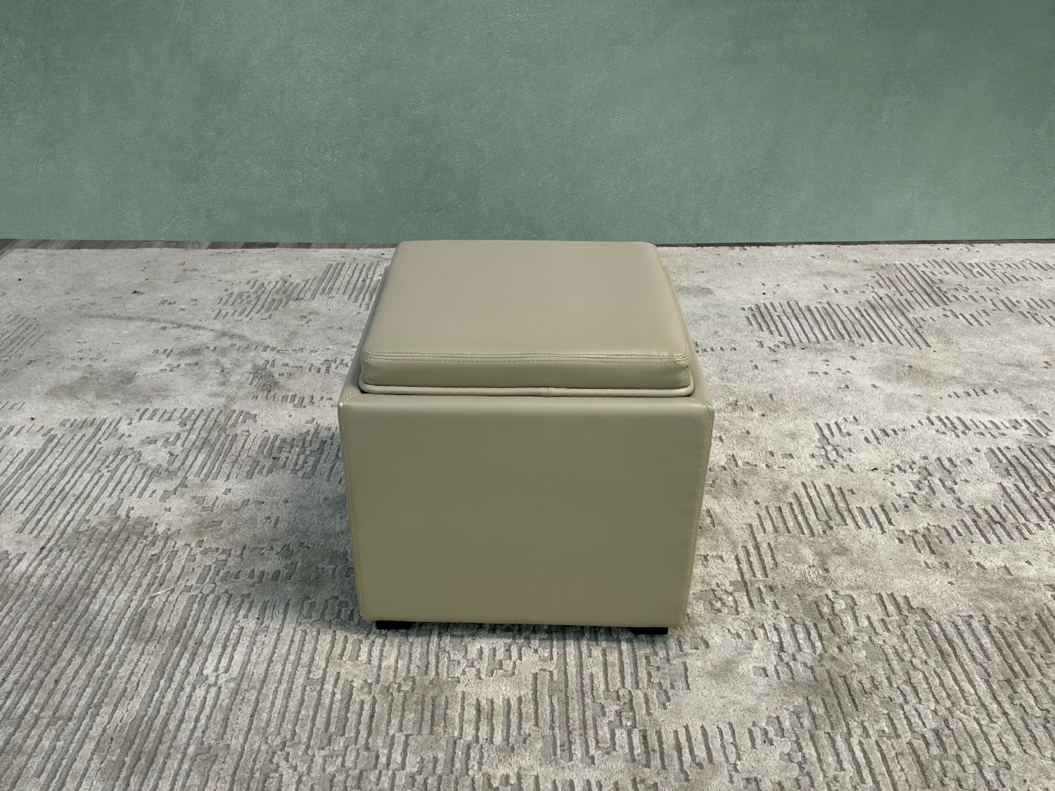 Delivery Available! Crate and Barrel Leather Stow Ottoman with Storage