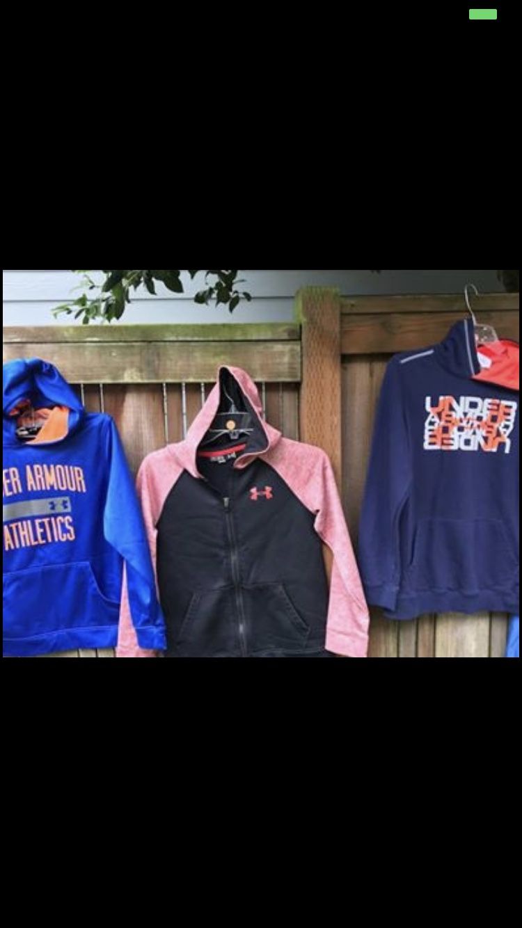 Under armour boys tops Lot of 3