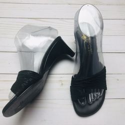 NWT Donald J Pliner black sandals