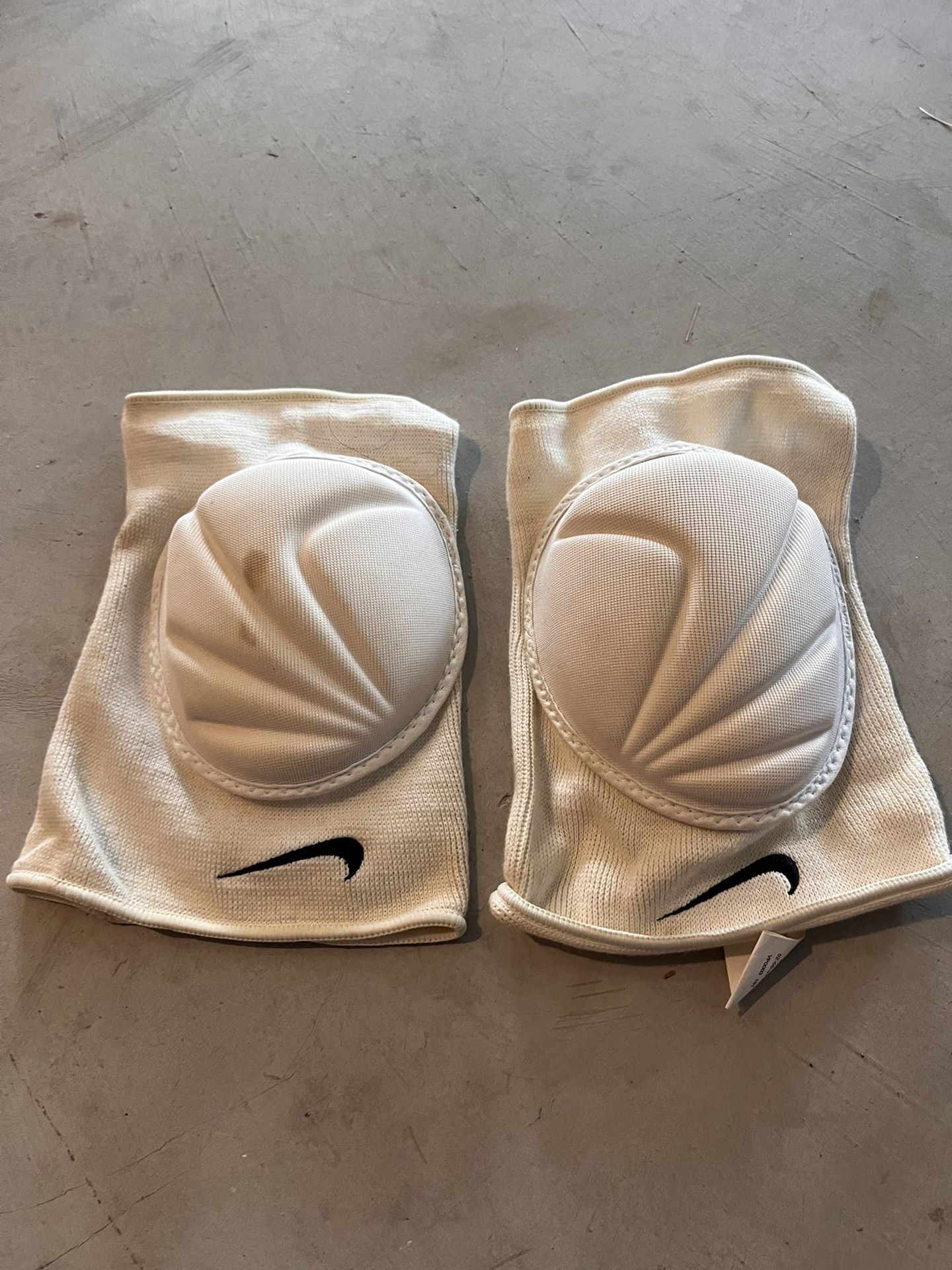 Volleyball Knee Pads Size Medium/Large