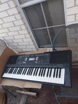 Yamaha PSR E343 61 Key Portable Keyboard