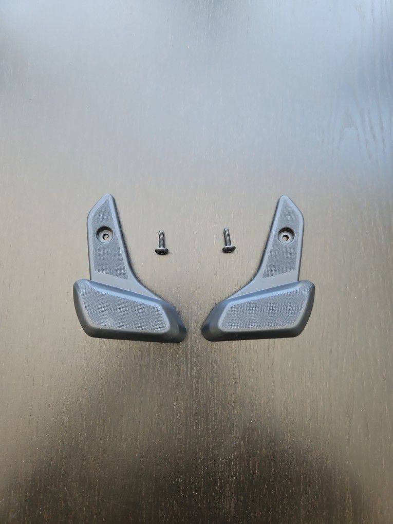 2021 Vespa Primavera 150 Passenger Foot Peg