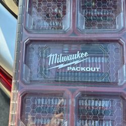Milwaukee Packout Tool Box 