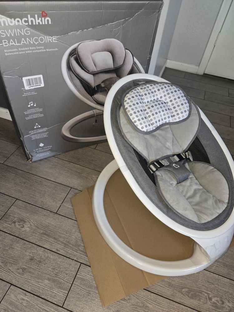 Munchkin Baby Swing
