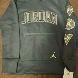 Nike Air Jordan Big Kids' (Boys') Pullover Hoodie (95D543-023, Black) Size Small
