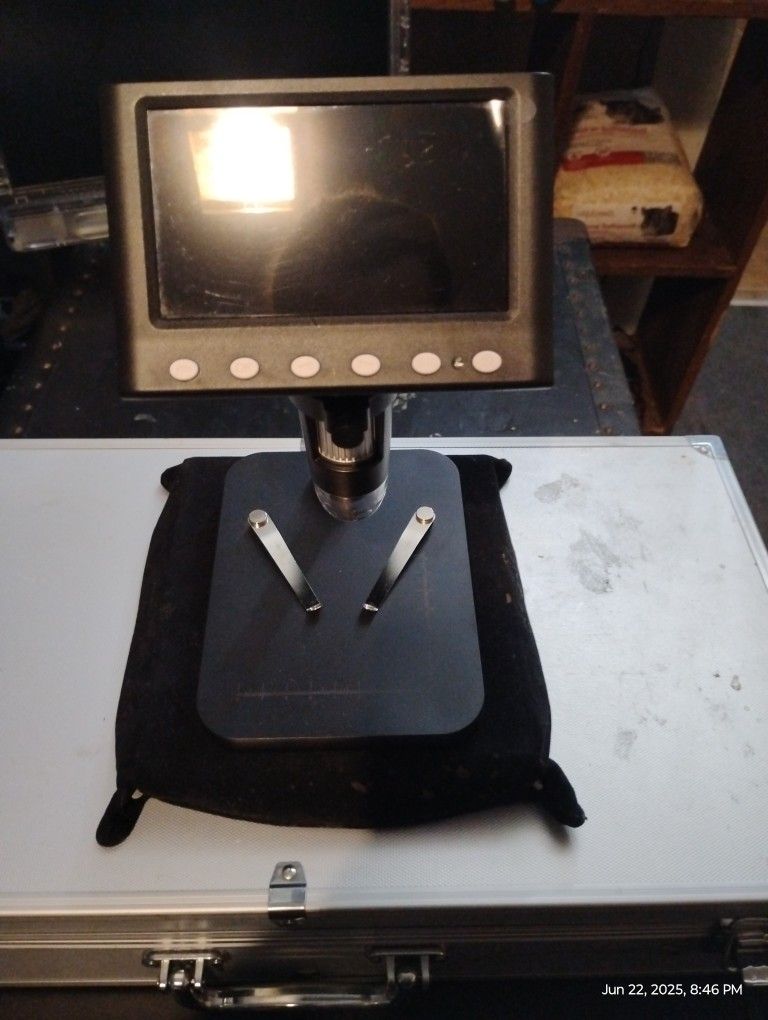 M3 Micron Microscope