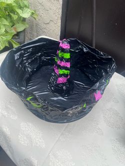 Halloween : Ice Witch Hat Trick-or-Treat Basket for drinks