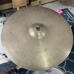 Zildjian A Medium Ride 24”