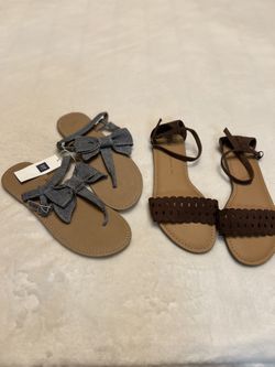 2 New Gap Sandals Size 4 Girls